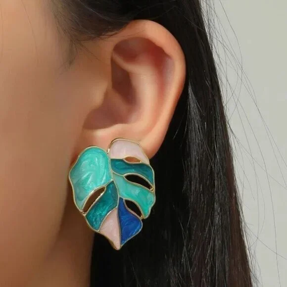 Bohemian leaf stud earrings A709 - Picture 1 of 4